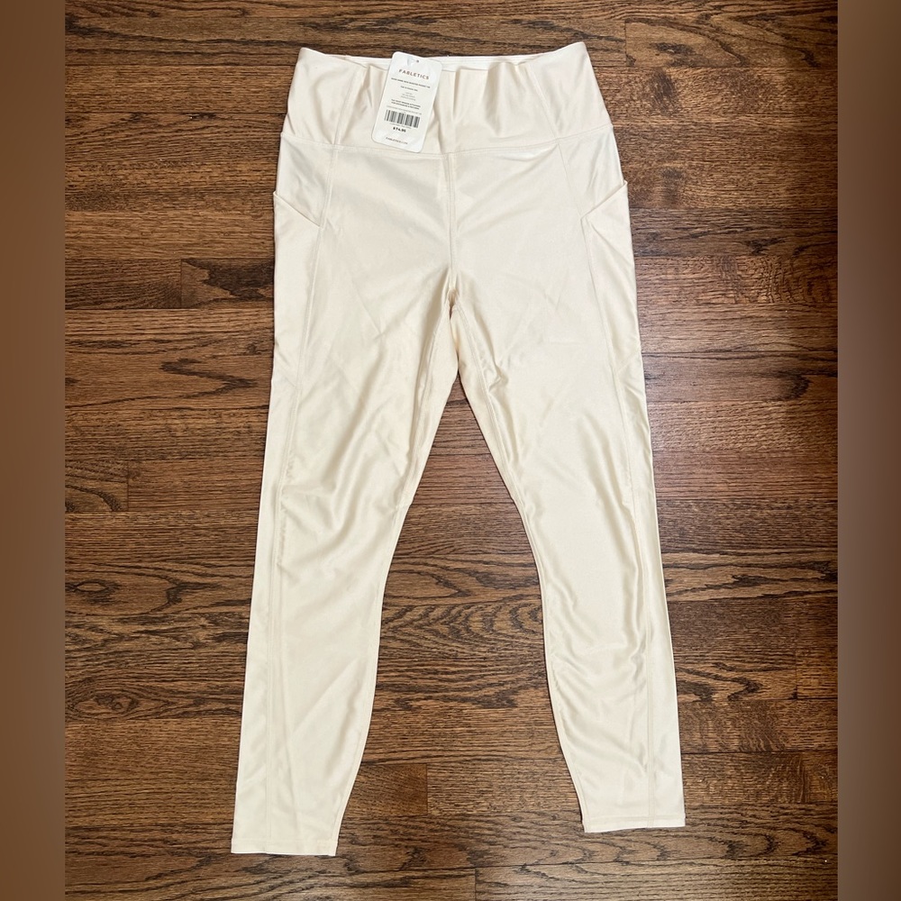 Fabletics Oasis Shine High Waisted Pocket Leggings